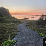 Vestavind Og Rom As 호텔 올레순