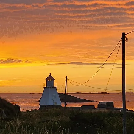 Hotel Vestavind Og Rom As 3*